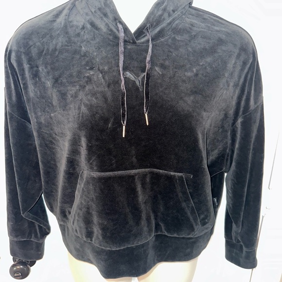 Puma Black Velour crop Women's Hooded Sweater #1755 - Picture 1 of 5